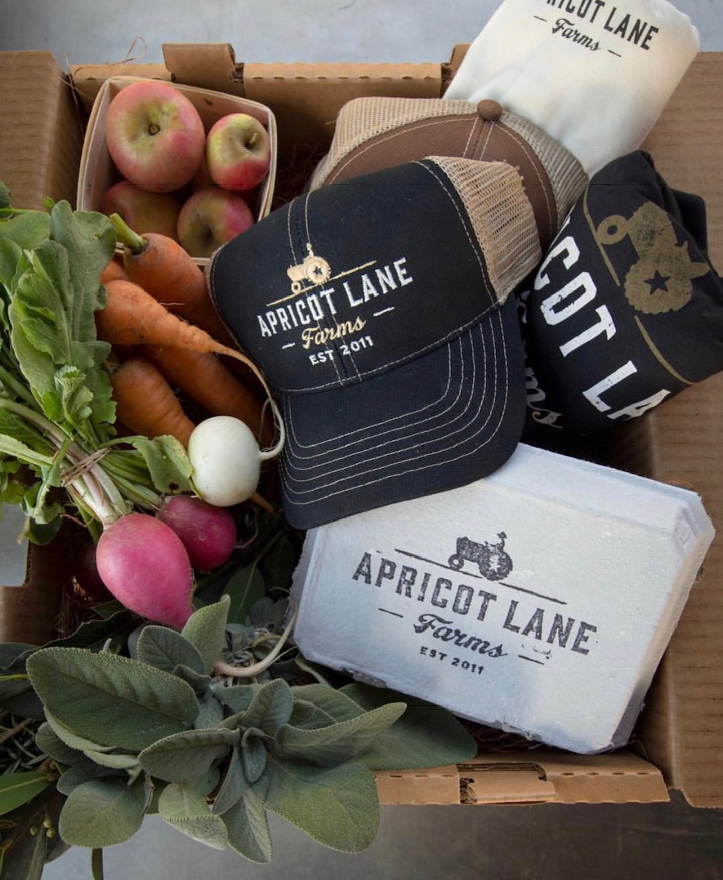 #wildaboutwednesday   Apricot Lane Farms